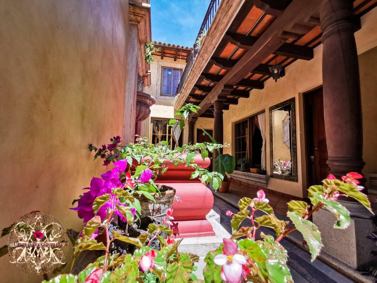 Central Bougainvillea Antigua Exterior photo